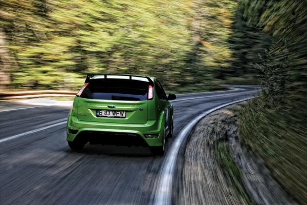 Photograph B P Ford Focus Rs on One Eyeland